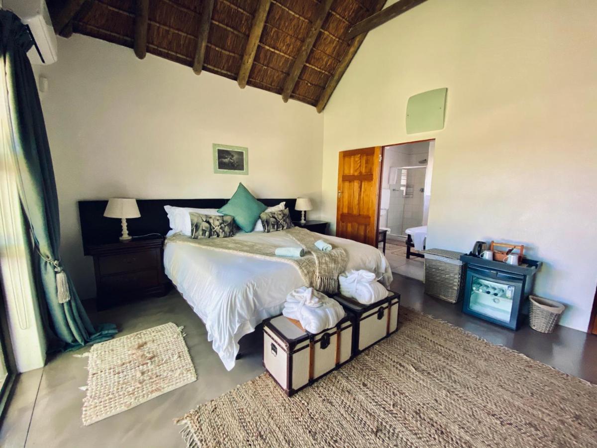 Parkview Safari Lodge Colchester Bagian luar foto