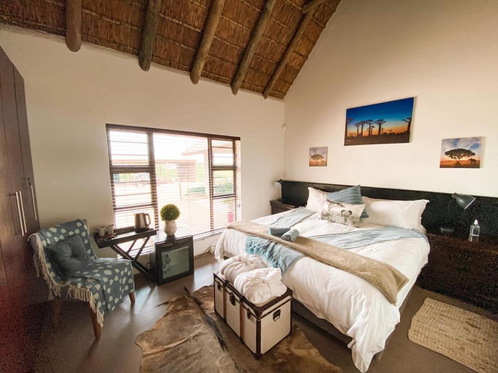 Parkview Safari Lodge Colchester Bagian luar foto