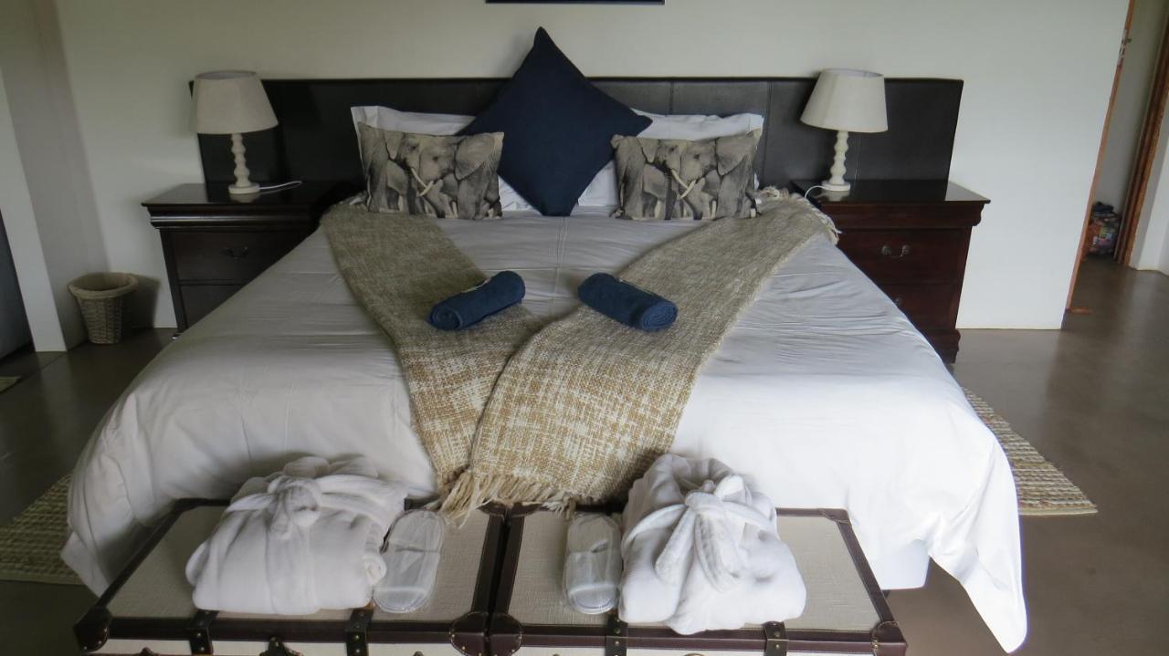Parkview Safari Lodge Colchester Bagian luar foto