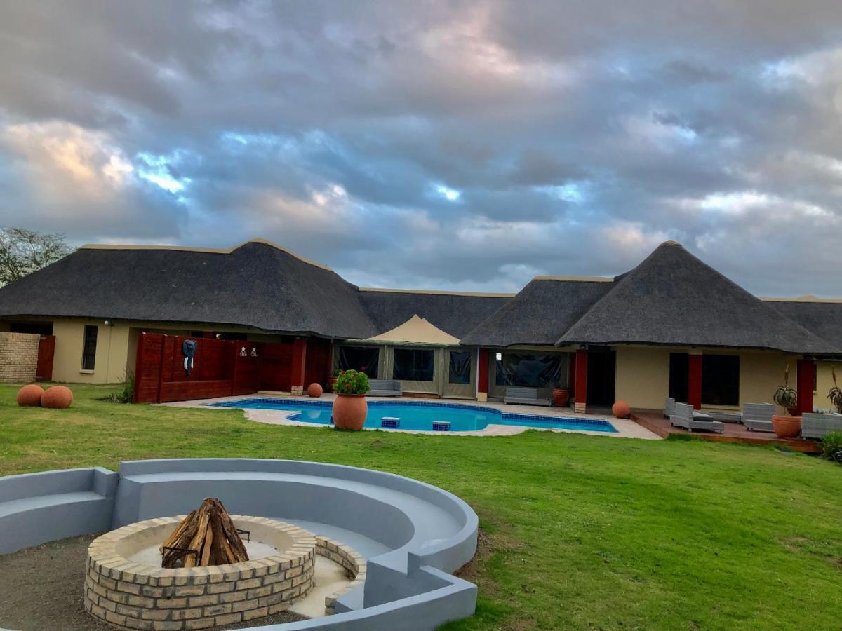 Parkview Safari Lodge Colchester Bagian luar foto