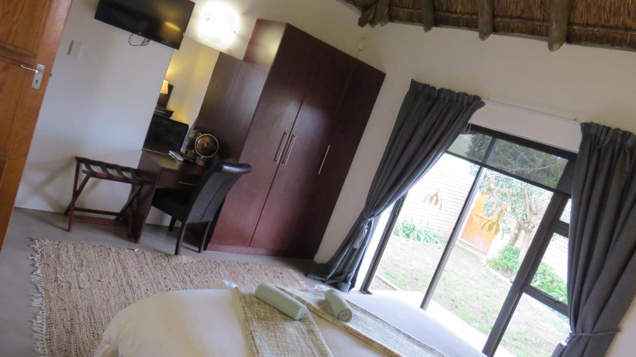 Parkview Safari Lodge Colchester Bagian luar foto